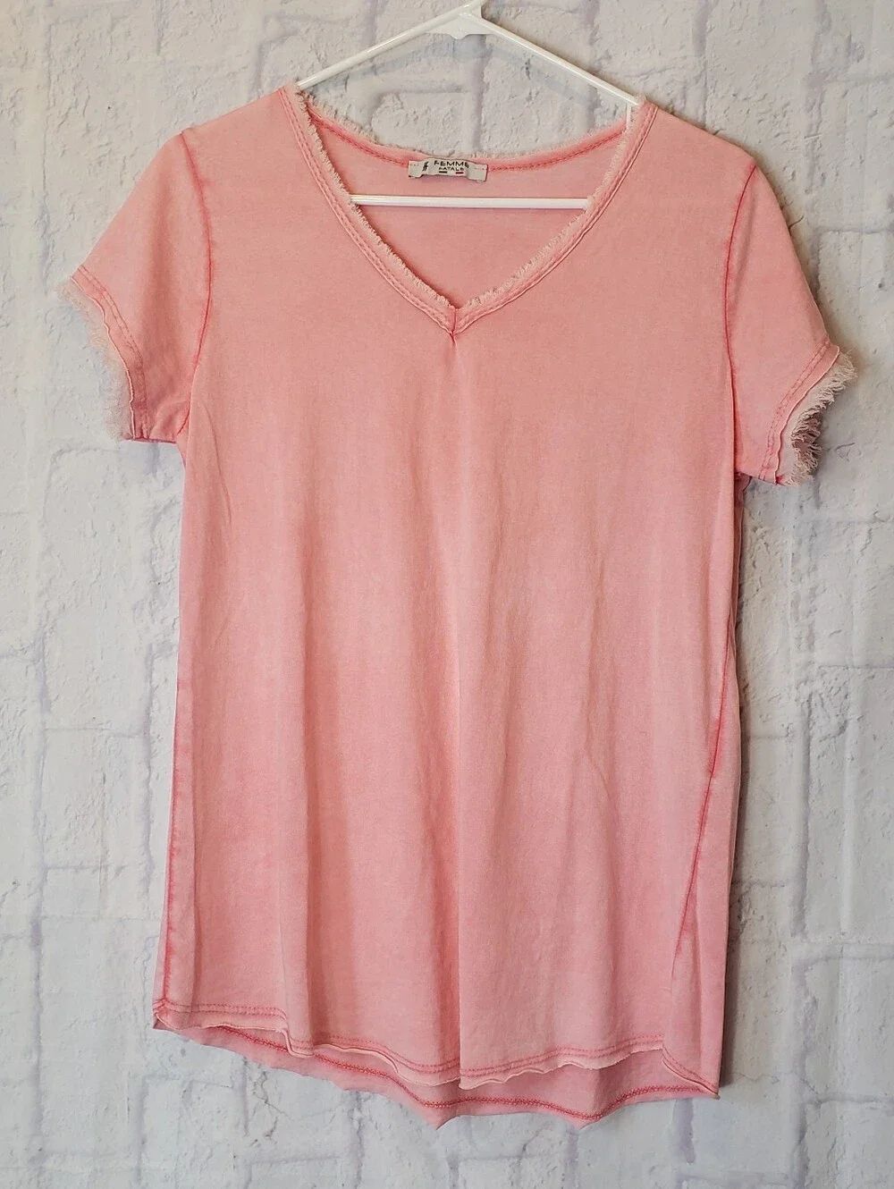 FEMME FATALE Pink Cotton Raw Edge V-Neck Tee Small